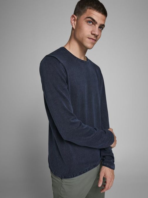 KNITTED PULLOVER