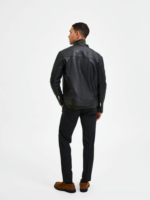 CLASSIC LEATHER JACKET