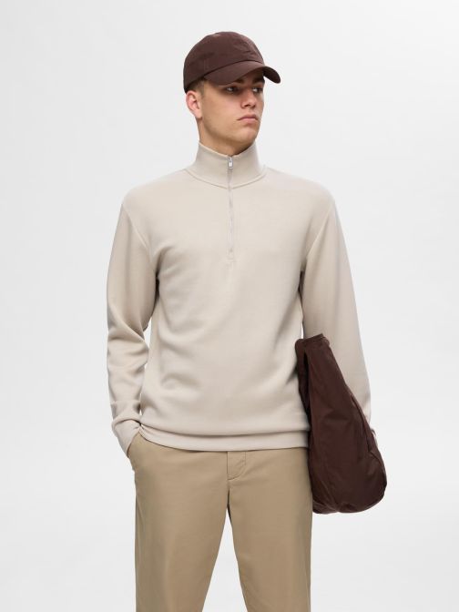 HALF ZIP PULLOVER