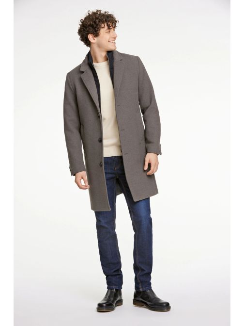 GYAPJÚTARTALMÚ KABÁT 