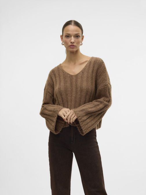 V-NYAKÚ RÖVID KÖTÖTT PULÓVER 