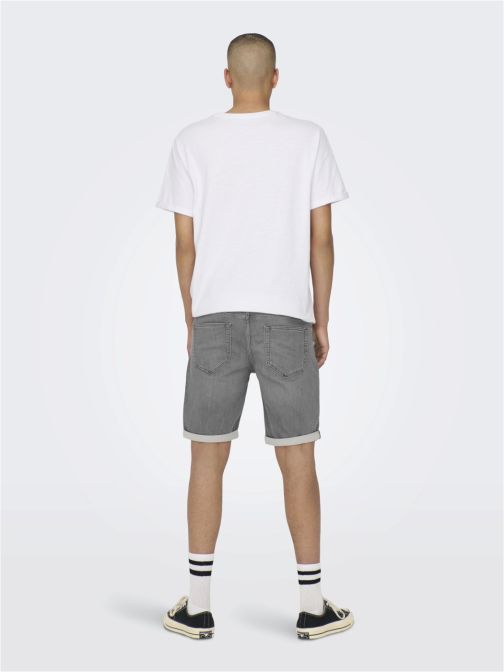 REGULAR FIT RÖVIDNADRÁG 