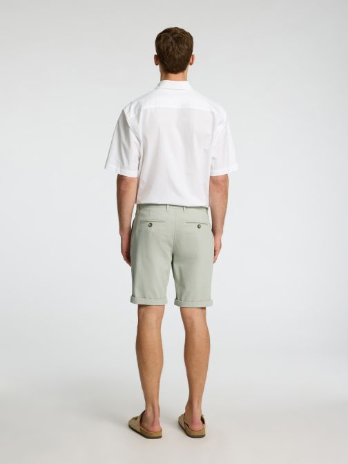 SLIM FIT SHORTS