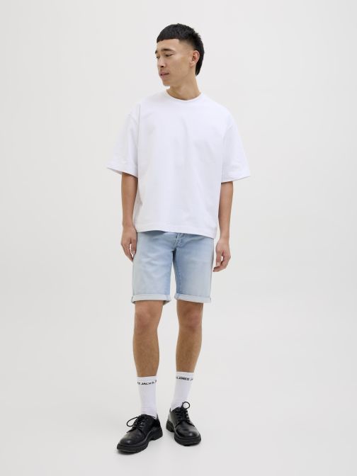REGULAR FIT SHORTS