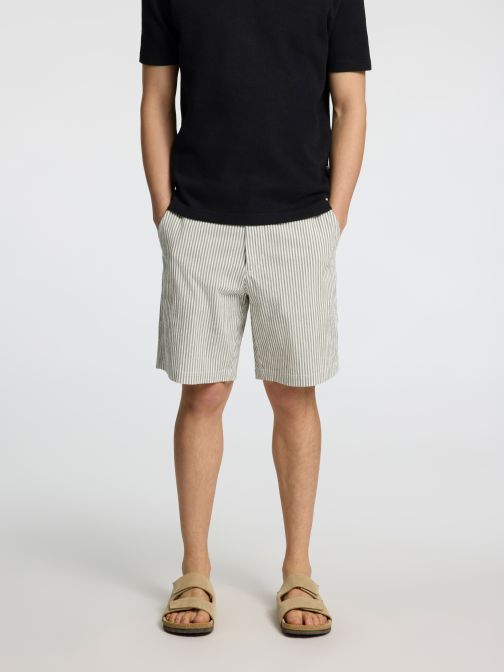 REGULAR FIT SHORTS