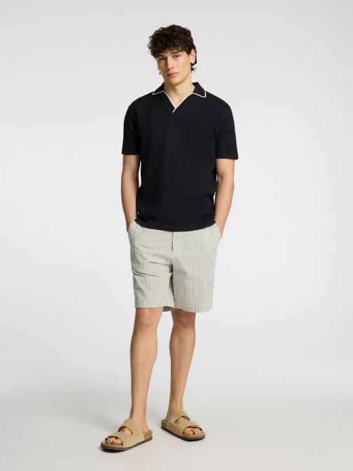 REGULAR FIT SHORTS