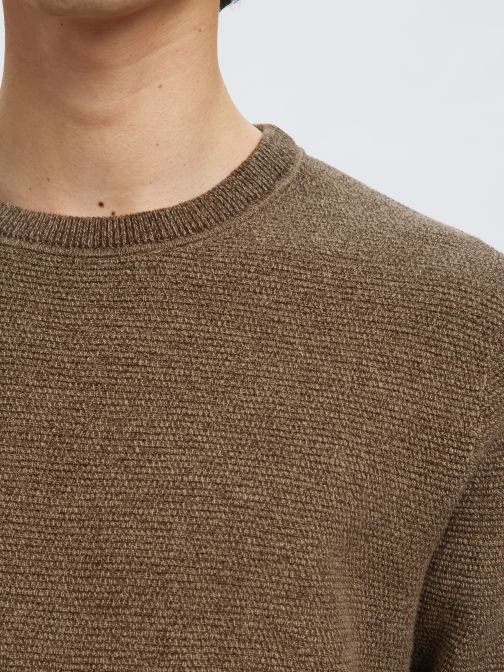 KNITTED PULLOVER