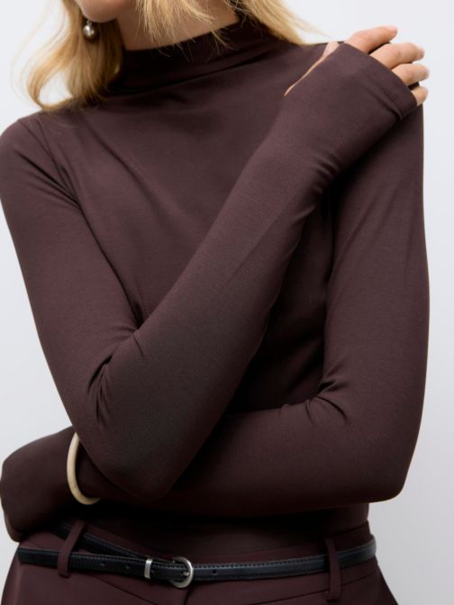 HOSSZÚ UJJÚ GARBÓ 