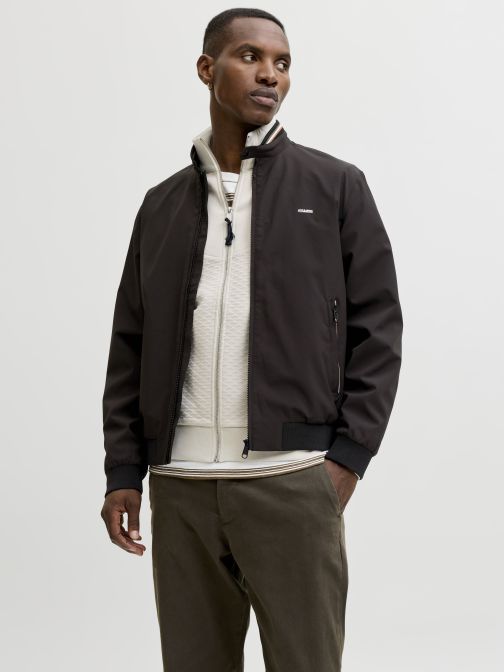 BOMBER DZSEKI 
