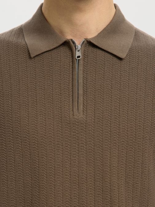 KNITTED HALF ZIP POLO SHIRT