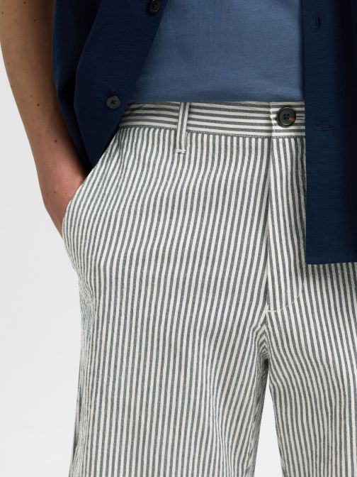 REGULAR FIT SHORTS