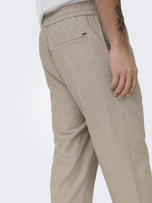 TAPERED FIT JOGGER 