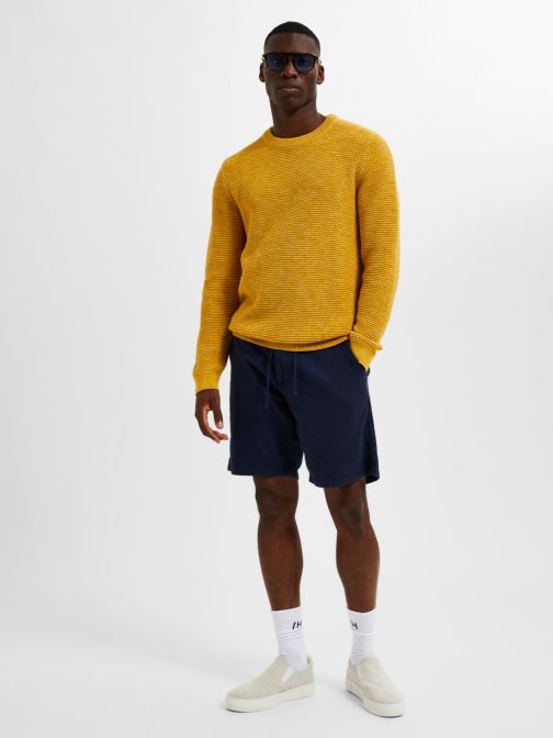 LENVÁSZONTARTALMÚ RÖVIDNADRÁG