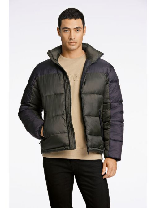 MAGAS NYAKÚ BÉLELT KABÁT 