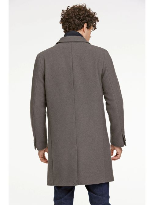 GYAPJÚTARTALMÚ KABÁT 