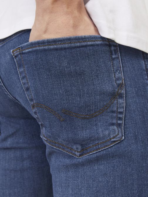 SLIM FIT DENIM JEANS