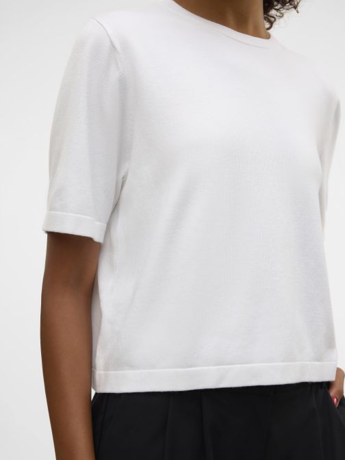 O-NYAKÚ KÖTÖTT PULÓVER 