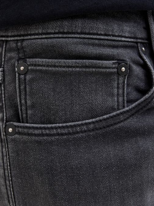 REGULAR FIT DENIM SHORTS