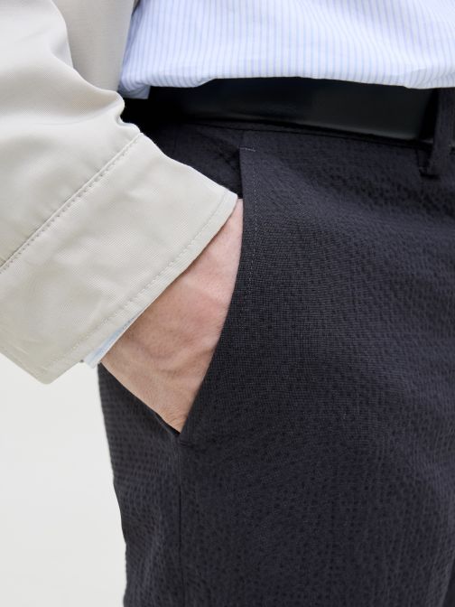 SLIM FIT ÖLTÖNYNADRÁG