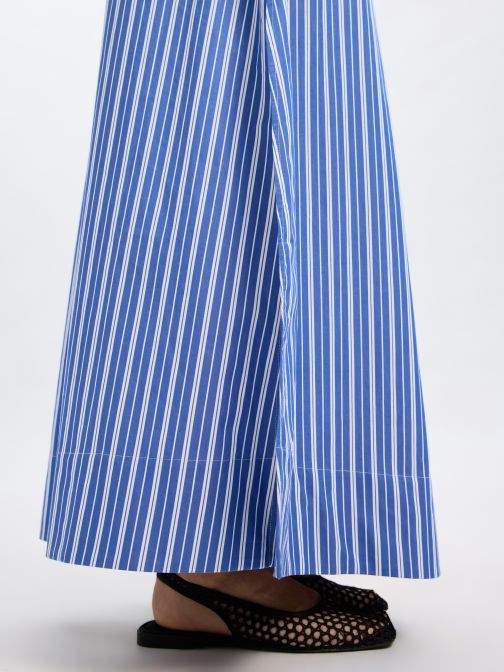 BOKÁIG ÉRŐ SZOKNYA 