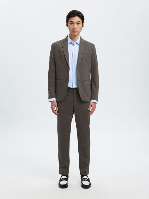 SLIM FIT ÖLTÖNYZAKÓ 