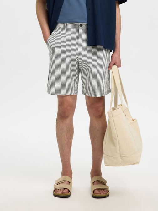 REGULAR FIT SHORTS