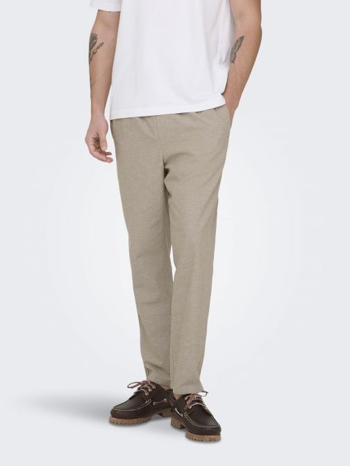 TAPERED FIT JOGGER 